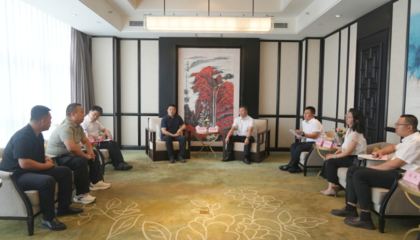 宋濟民在蘭州分別會見永道控股集團貴州龍辰控股集團京東集團等企業代表